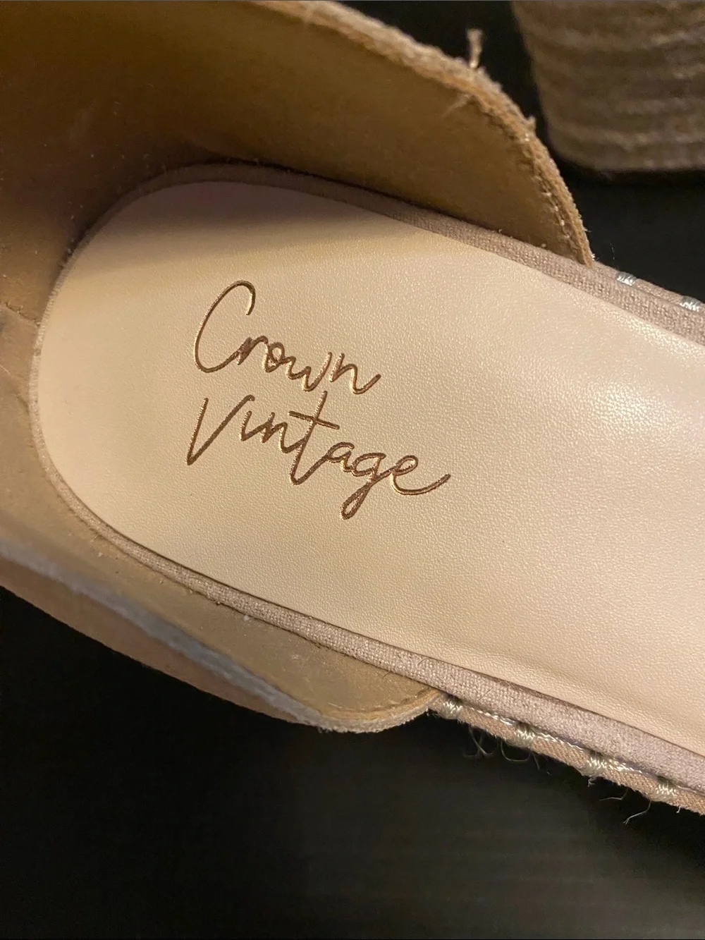 Crown Vintage Beige Espadrille Platform Sandals Size 9M Leather Upper